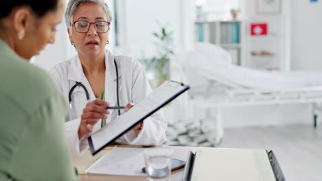 Mature-woman,-patient-or-doctor-with-clipboard