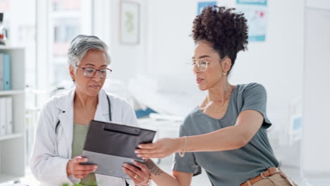 Elderly-doctor,-tablet-and-consulting-with-patient