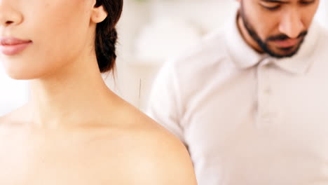 Spa,-wellness-and-acupuncture-with-shoulder