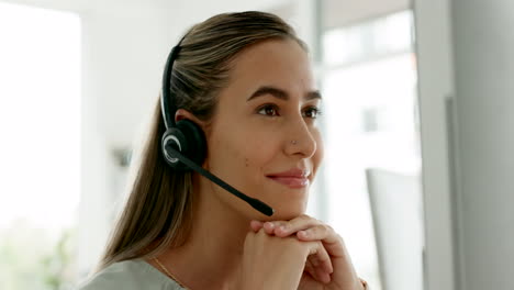 Callcenter,-Glückliche-Frau-Und-Kundenservice