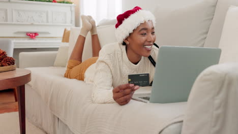 Mujer,-Laptop-O-Tarjeta-De-Crédito-En-Navidad