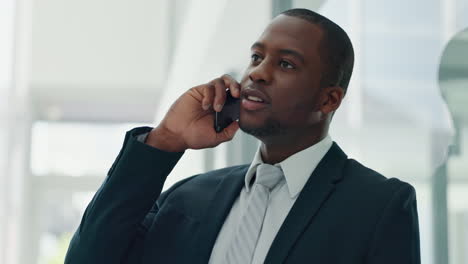 Phone-call,-talking-and-businessman-in-an-office