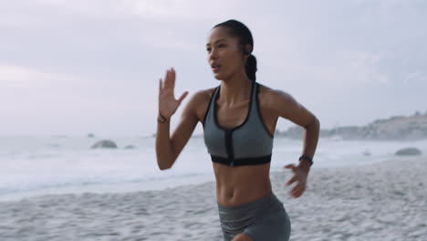 Fitness,-Motivación-O-Mujer-Negra-Corriendo