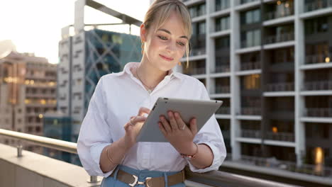 Tablet,-city-and-balcony-with-a-business-woman