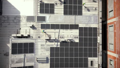Trabajadores-De-Energía-Solar,-Drones-Y-Construcción