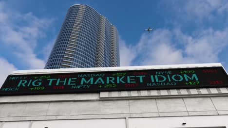 RIG-THE-MARKET-IDIOM-Stock-Market-Board