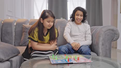 Indian-kid-boy-wins-the-Ludo-match-and-makes-fun-of-sister