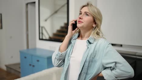 Stress-woman-using-cell-phone.-Disappointed-customer-arguing-on-phone