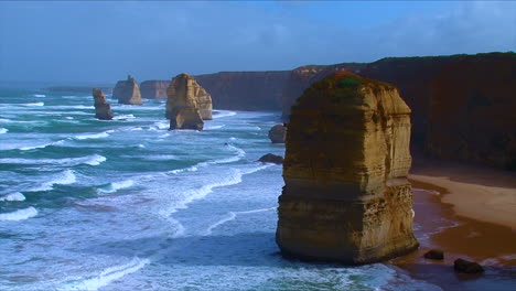 Establishing-shot-of-the-12-Apostle-rock-formations-along-the-Great-Ocean-Road-of-Victoria-Australia-4