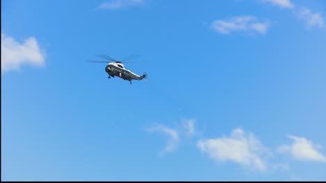 Helicopter-Marine-One-carrying-President-Barak-Obama-flies-in-the-skies-of-California