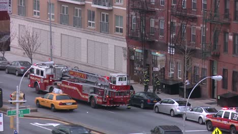 Firefighters-respond-to-an-emergency-in-Brooklyn-1