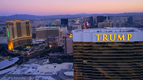 Vista-Aérea-Del-Hotel-Trump-International-En-Las-Vegas-Nevada-2