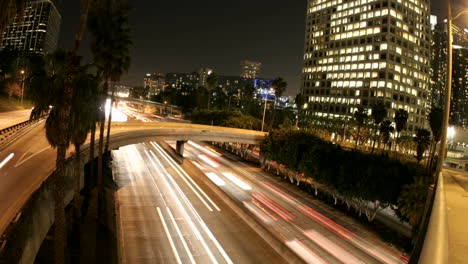 Timelapse-of-Los-Angeles-city-traffic-on-a-downtown-highway-at-night