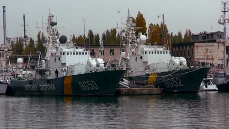 The-Russian-Navy-and-warships-at-dockside-1