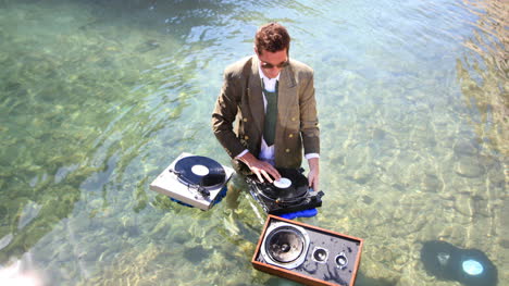Water-DJ-00