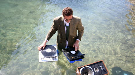 Water-DJ-02