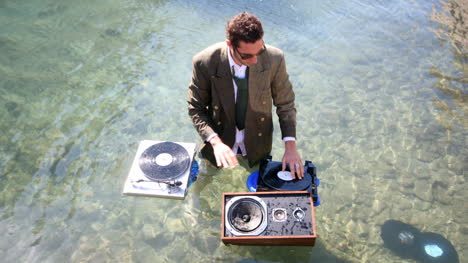 Water-DJ-03
