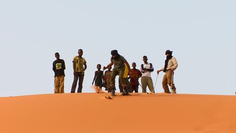 People-practice-the-odd-sport-of-skiing-on-desert-sand-dunes-in-the-Sahara