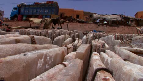 Stone-goods-are-bundled-and-shipped-in-Mali-Africa