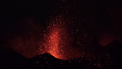 The-Cabo-Verde-volcano-erupts-at-night-in-spectacular-fashion-on-Cape-Verde-Island-off-the-coast-of-Africa-10