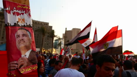 Menschenmassen-Versammeln-Sich-Auf-Dem-Tahrir-Platz-In-Kairo-Ägypten-6