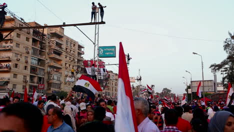 Demonstranten-Verstopfen-Die-Straßen-In-Kairo-Ägypten