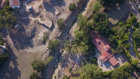 Vista-Aérea-Over-The-Debris-Flow-Mudslide-Area-During-The-Montecito-California-Flood-Disaster-1