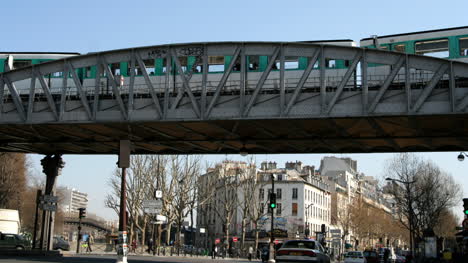 Paris-Overground-Metro-00