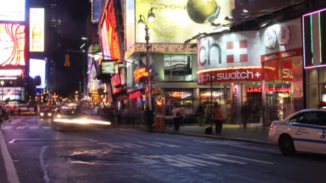 Times-Square-Night-00