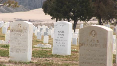 Arlington-National-Cemetery-With-White-Marble-Headstones-Of-Those-Who-Served-In-Ww-II