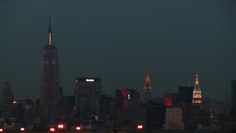 Una-Foto-De-La-Oscuridad-De-Los-Edificios-Emblemáticos-De-Nueva-York