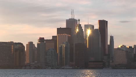 A-Lovely-Sunset-Picture-Of-The-Toronto-Skyline-With-Sunlight-Reflecting-Off-Some-Of-The-Buildings