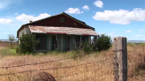 Mediumshot-Of-An-Old-Texas-Ranch-House-1