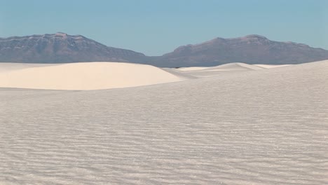 Longshot-Of-Distant-Mountains-And-Sand-Dues-At-White-Sands-National-Monument-In-New-Mexico