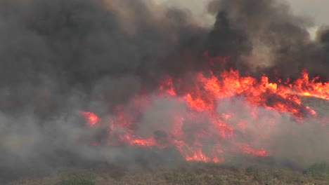 Totale-Rauchige-Waldbrände-In-Südkalifornien