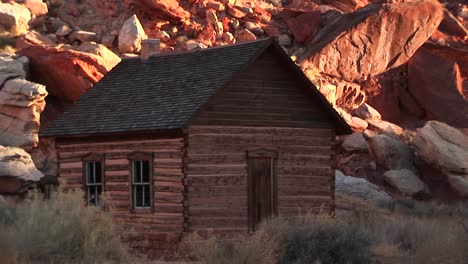 Slow-Panup-Of-A-Historic-Log-Oneroom-Schoolhouse-In-Capital-Reef-National-Park