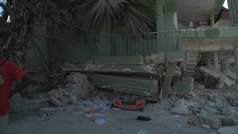 Edificios-Arrasados-En-Las-Calles-De-Haití-Tras-Un-Devastador-Terremoto
