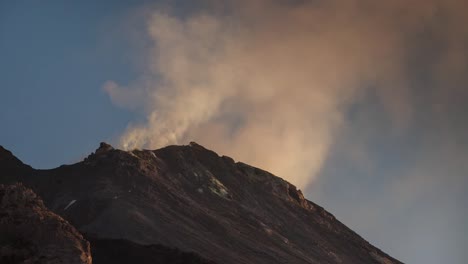 Volcán-Stromboli-4K-12
