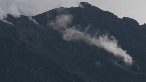 Volcán-Stromboli-4K-30