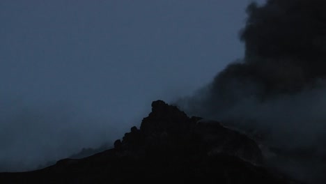 Volcán-Stromboli-4K-45