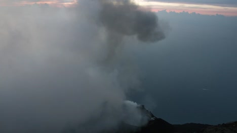 Volcán-Stromboli-4K-51